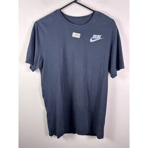 Nike Run Dri-FIT Mens Athletic T-Shirt Gray Short Sleeve Crew Neck Medium